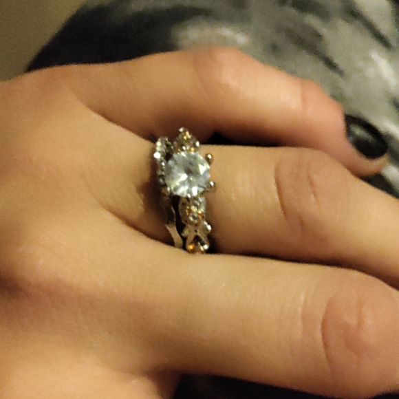 Two tone 925 silver/Rose Gold white sapphire ring - Picture 3 of 8